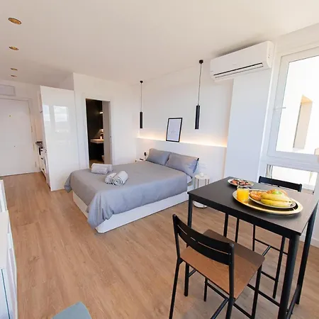 Modern With Stunning Views *