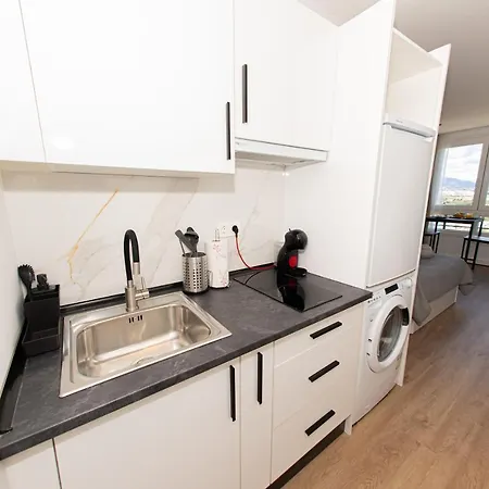 Modern With Stunning Views Appartement *