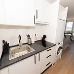 Modern With Stunning Views Apartman *